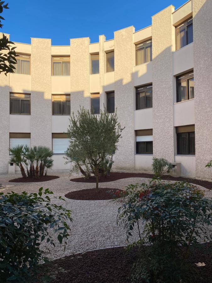 Hotel Bahia Villeneuve-Loubet Dış mekan fotoğraf
