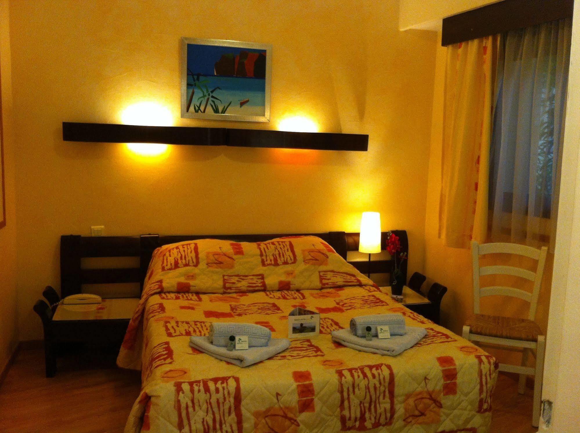 Hotel Bahia Villeneuve-Loubet Dış mekan fotoğraf
